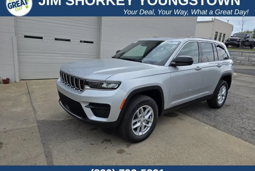 2025 Jeep Grand Cherokee Laredo X photo 1