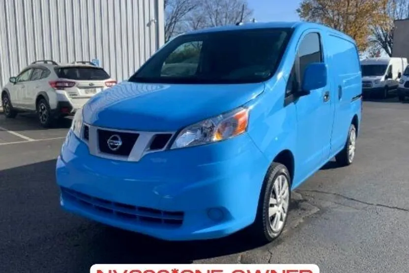 2021 Nissan NV200 SV photo 1