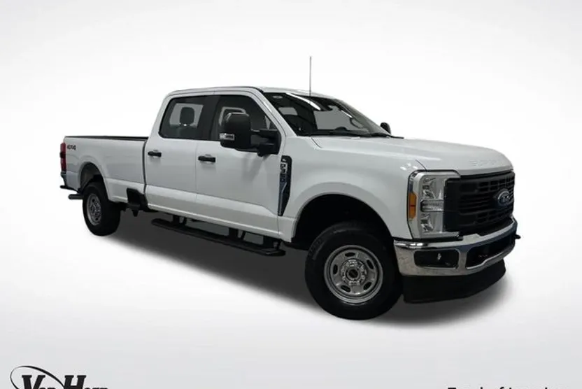 2023 Ford F-350 photo 1