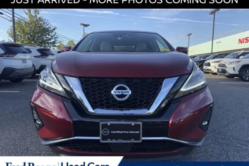 2021 Nissan Murano SV photo 1