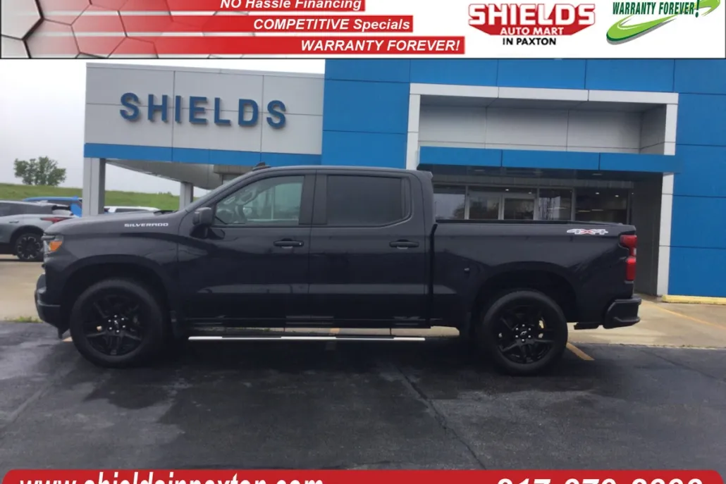 2023 Chevrolet Silverado 1500 Custom photo 1