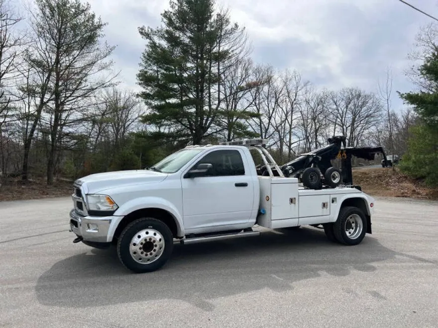 2016 Ram 5500 SLT photo 1