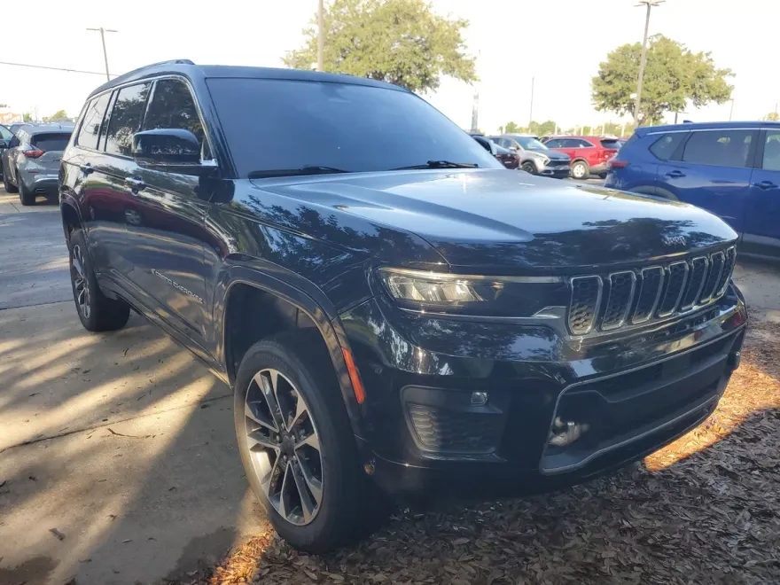 2021 Jeep Grand Cherokee Overland photo 1