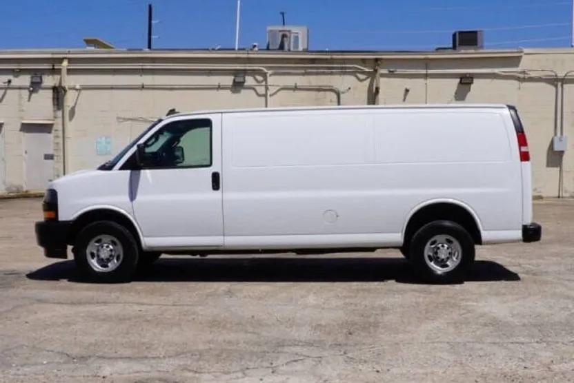 2021 Chevrolet Express 2500 Cargo photo 1
