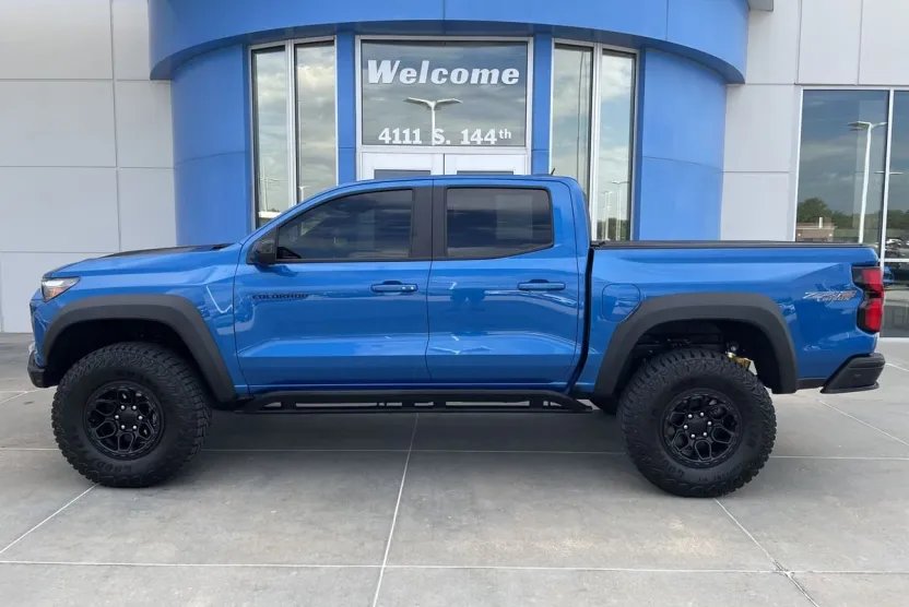 2024 Chevrolet Colorado ZR2 photo 1