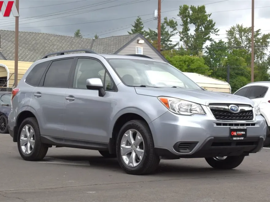 2014 Subaru Forester 2.5i Premium photo 1