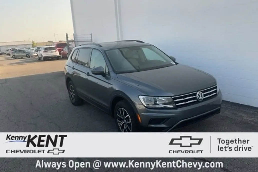2021 Volkswagen Tiguan S photo 1