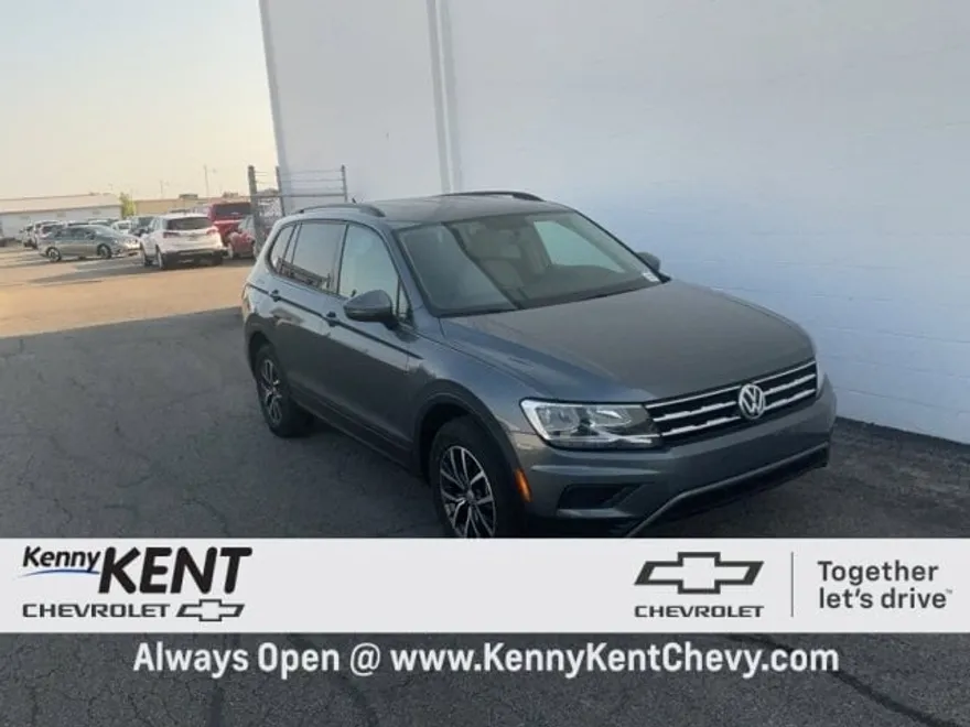 2021 Volkswagen Tiguan S photo 1