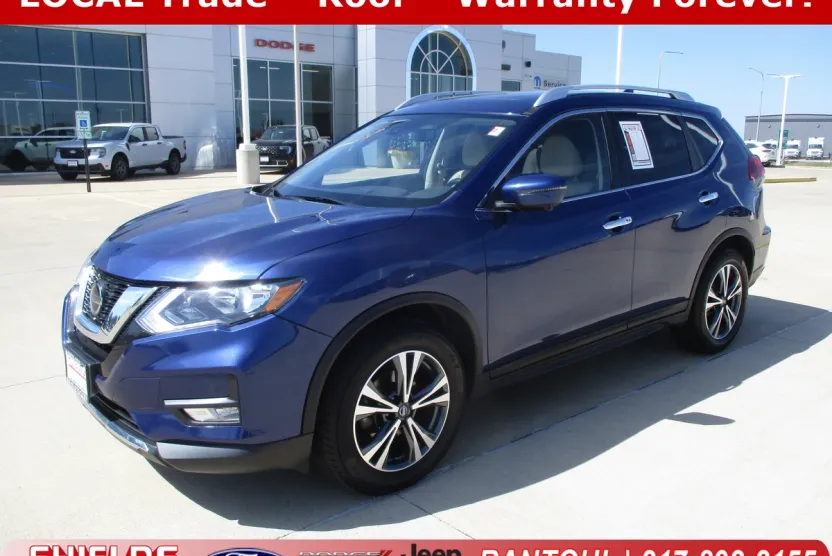 2019 Nissan Rogue SV photo 1