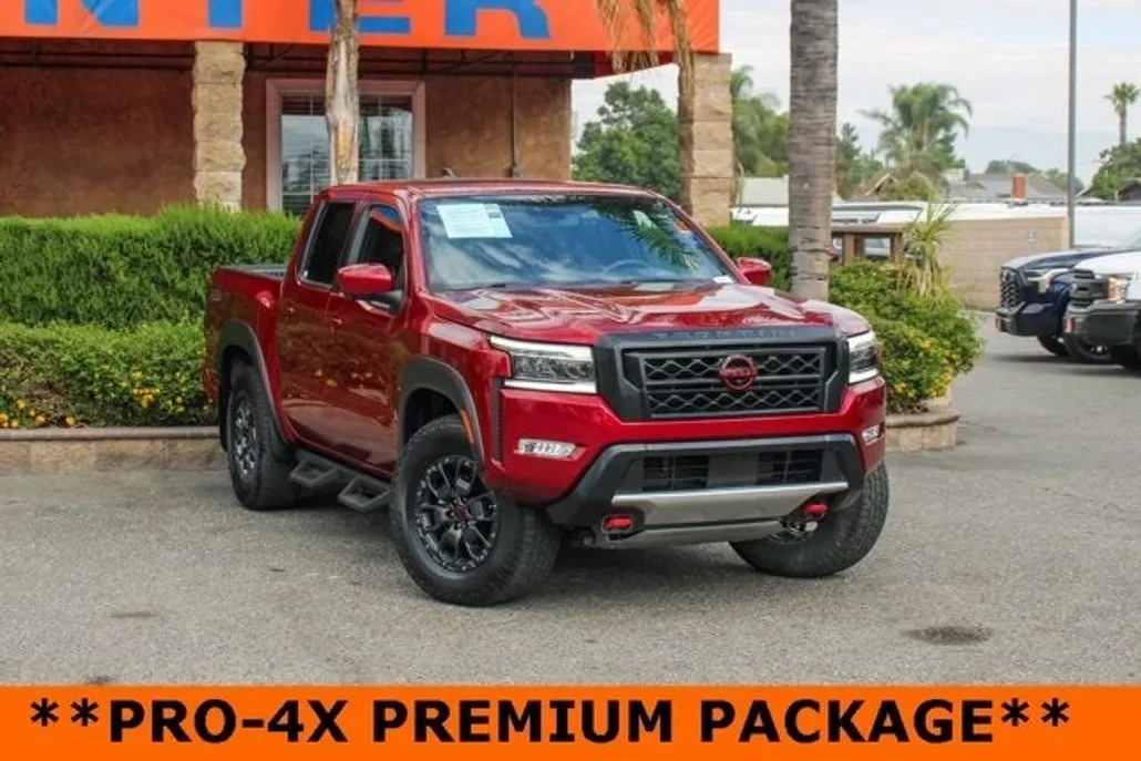 2023 Nissan Frontier PRO-4X photo 1