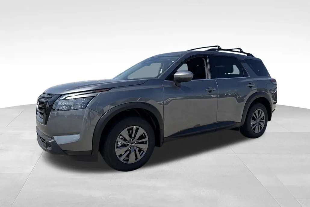 2025 Nissan Pathfinder SV photo 1