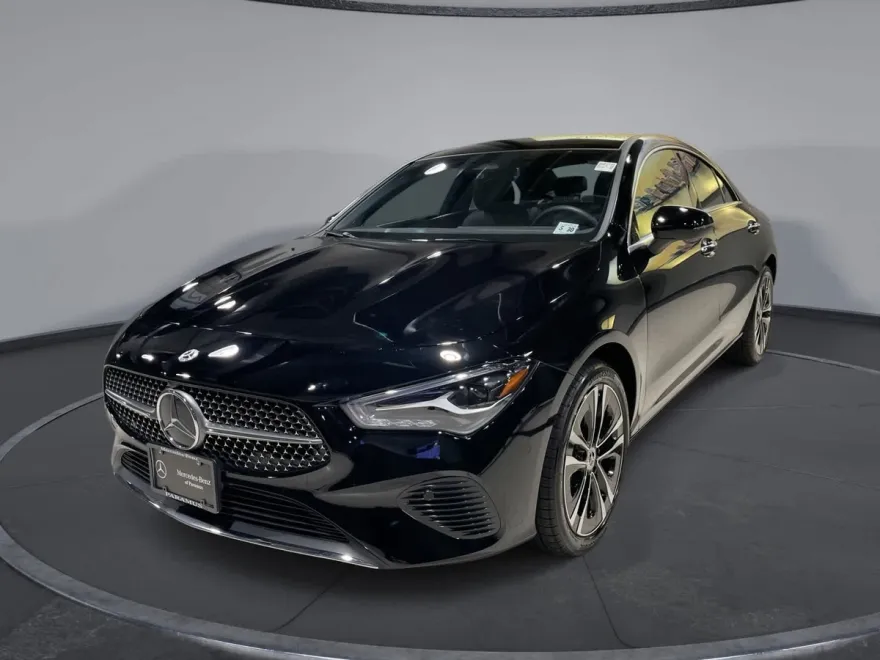 2025 Mercedes Benz CLA 250 4MATIC photo 1