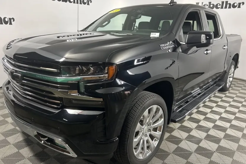 2022 Chevrolet Silverado 1500 High Country photo 1