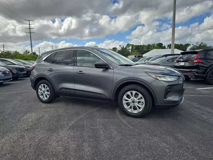 2024 Ford Escape Active photo 1