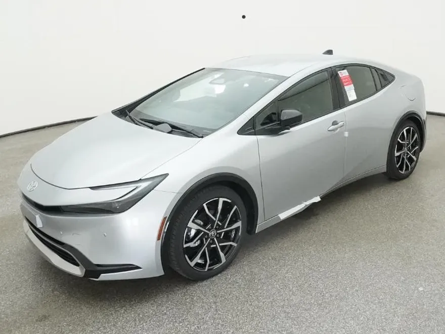 2026 Toyota Prius Plug-in Hybrid XSE photo 1