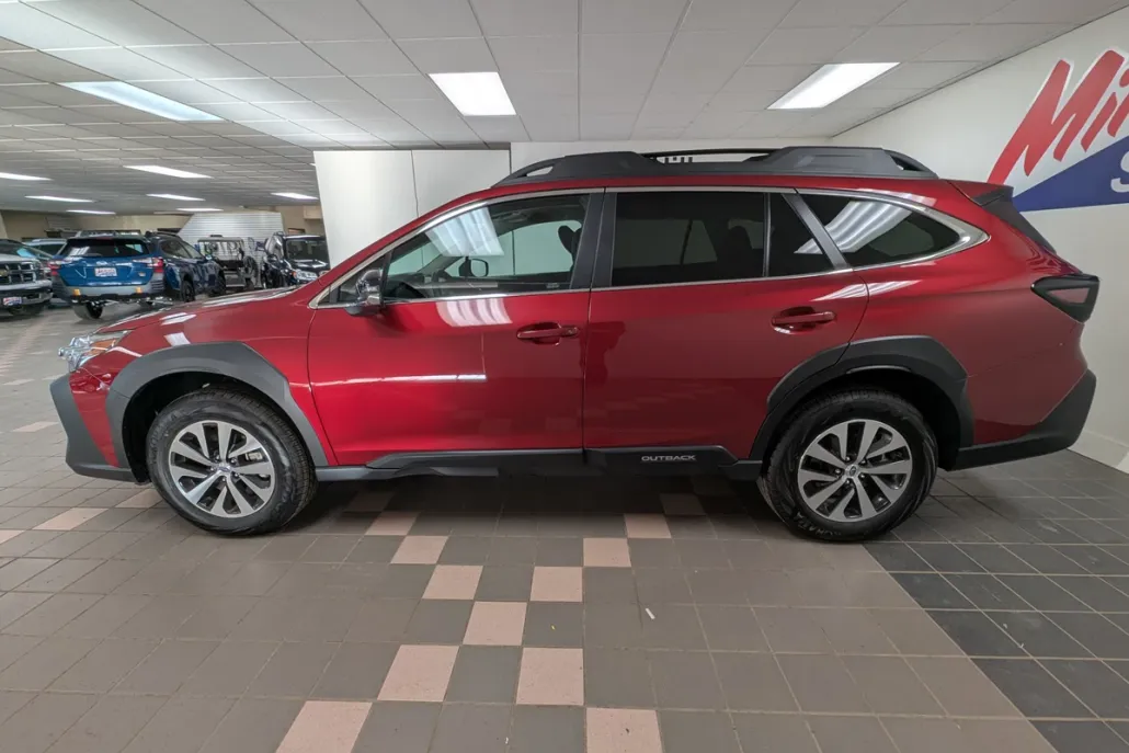2025 Subaru Outback Premium photo 1