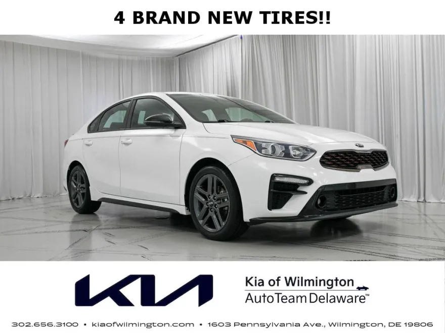 2021 Kia Forte GT-Line photo 1