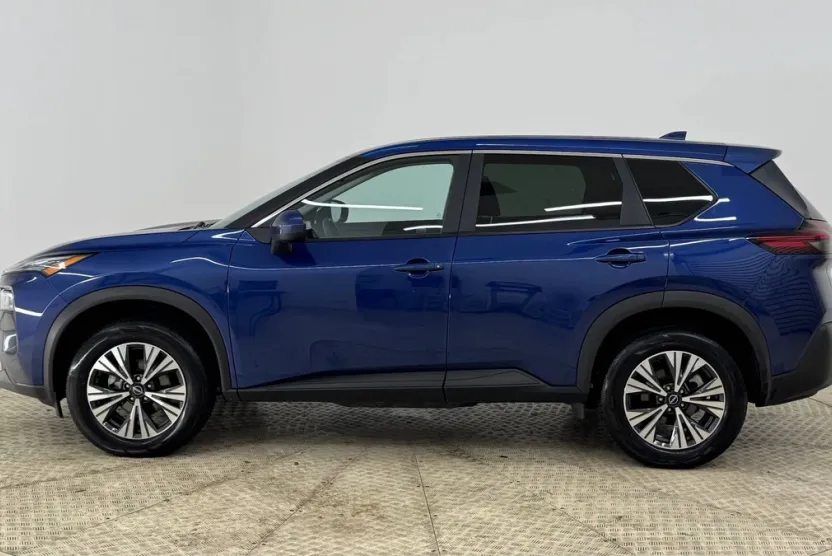 2023 Nissan Rogue SV photo 1