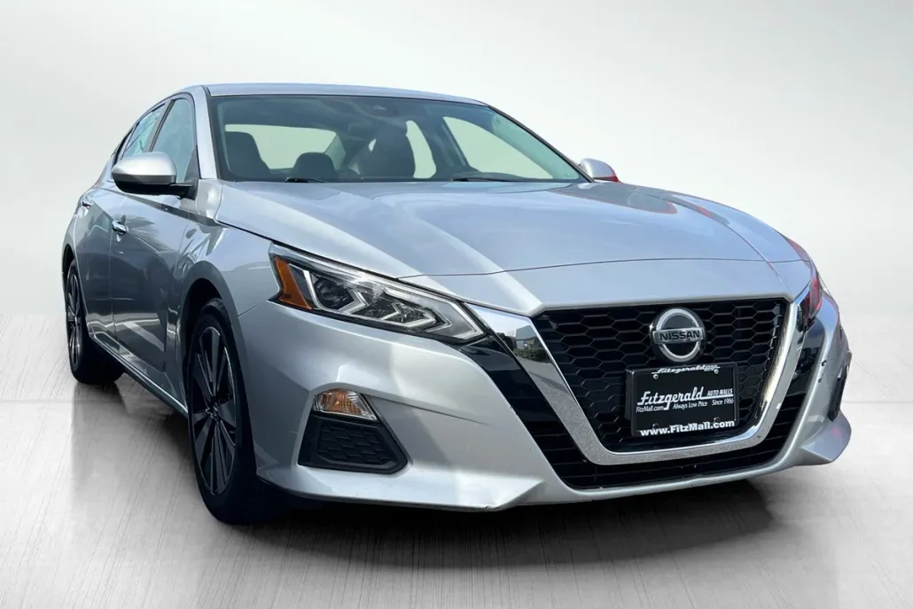 2022 Nissan Altima 2.5 SV photo 1
