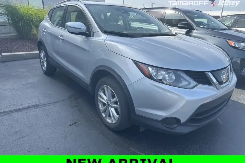 2019 Nissan Rogue Sport SV photo 1