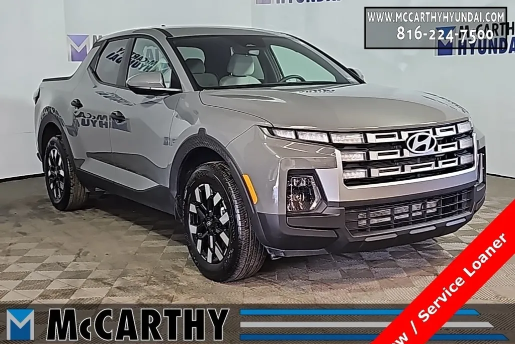 2025 Hyundai Santa Cruz SE photo 1