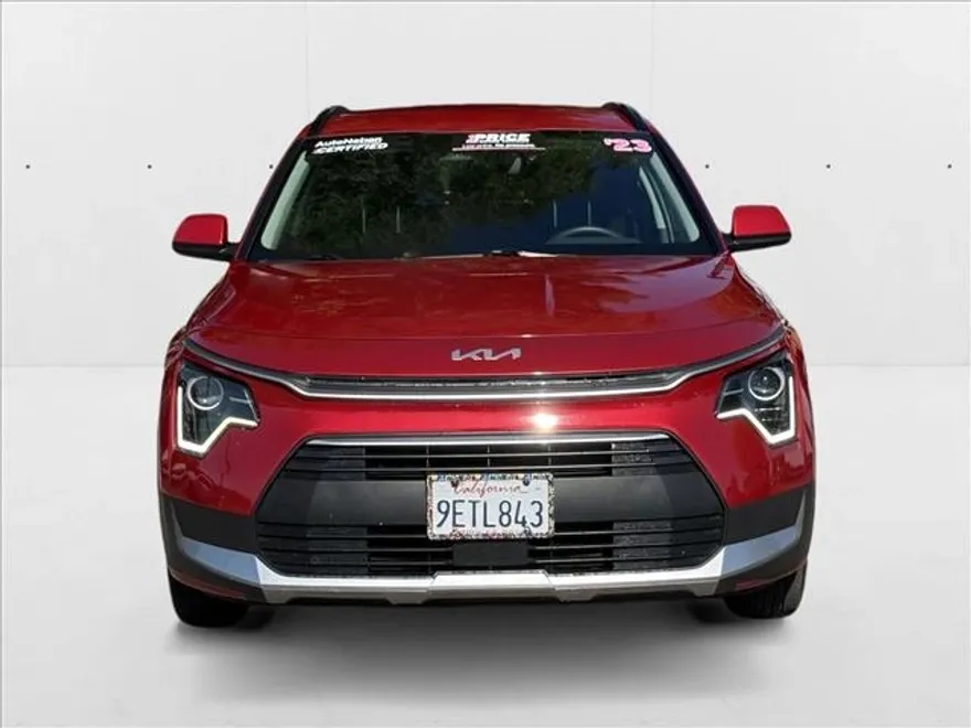 2023 Kia Niro EX photo 1