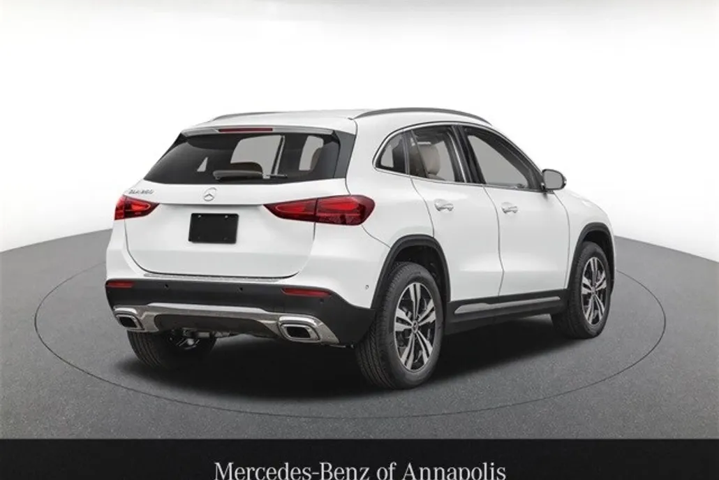 2026 Mercedes Benz GLA 250 4MATIC photo 1