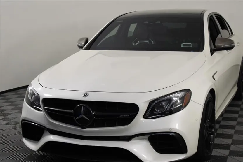 2018 Mercedes Benz E AMG 63 S photo 1