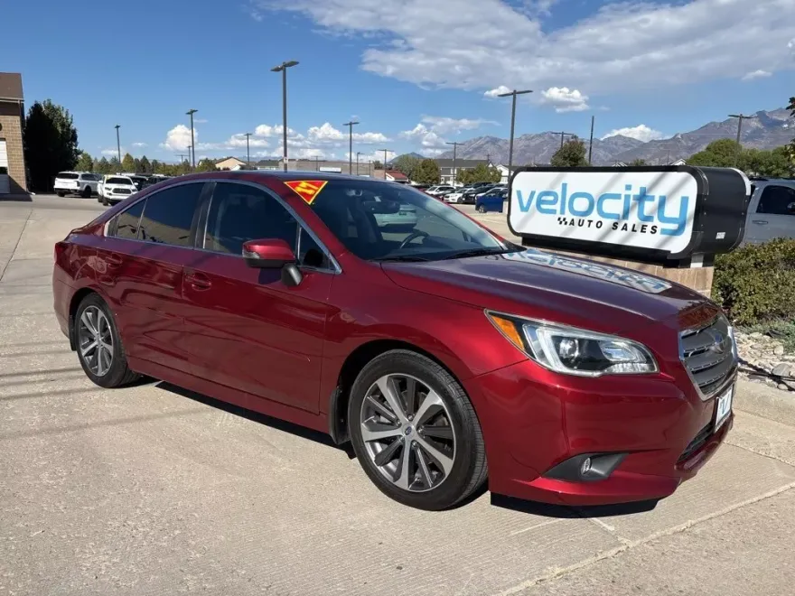 2017 Subaru Legacy 3.6R photo 1