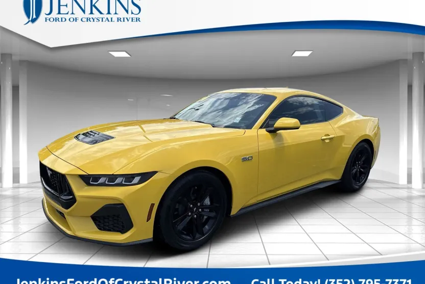 2024 Ford Mustang GT photo 1