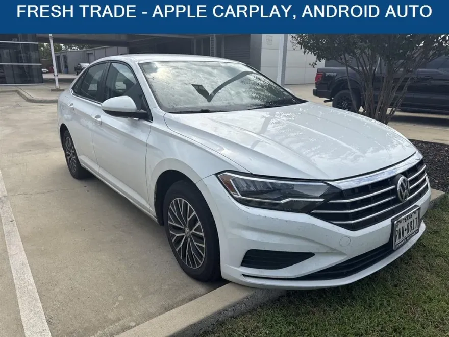 2021 Volkswagen Jetta R-Line photo 1