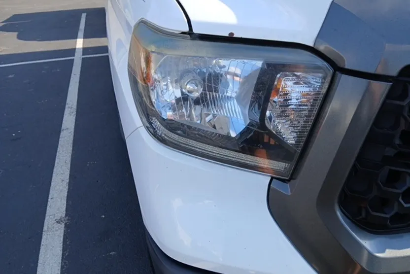 2018 Toyota Tundra SR5 photo 1