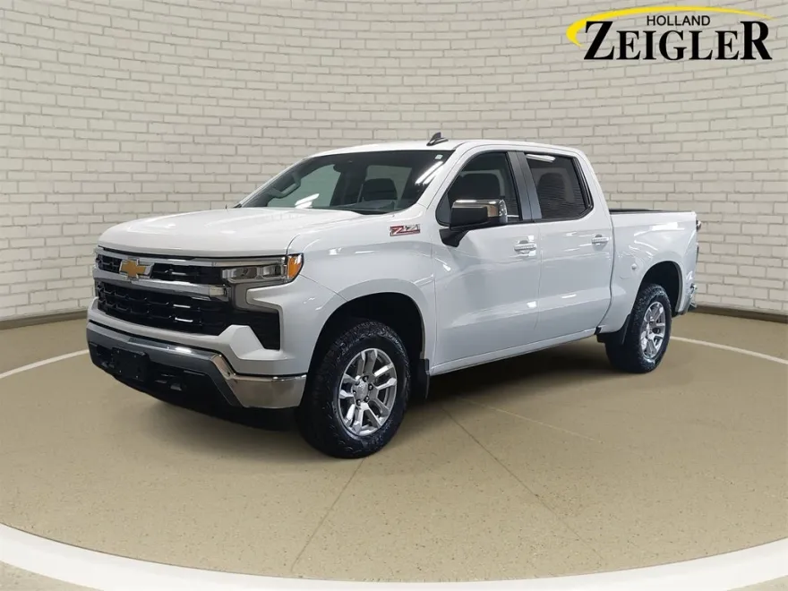 2023 Chevrolet Silverado 1500 LT1 photo 1