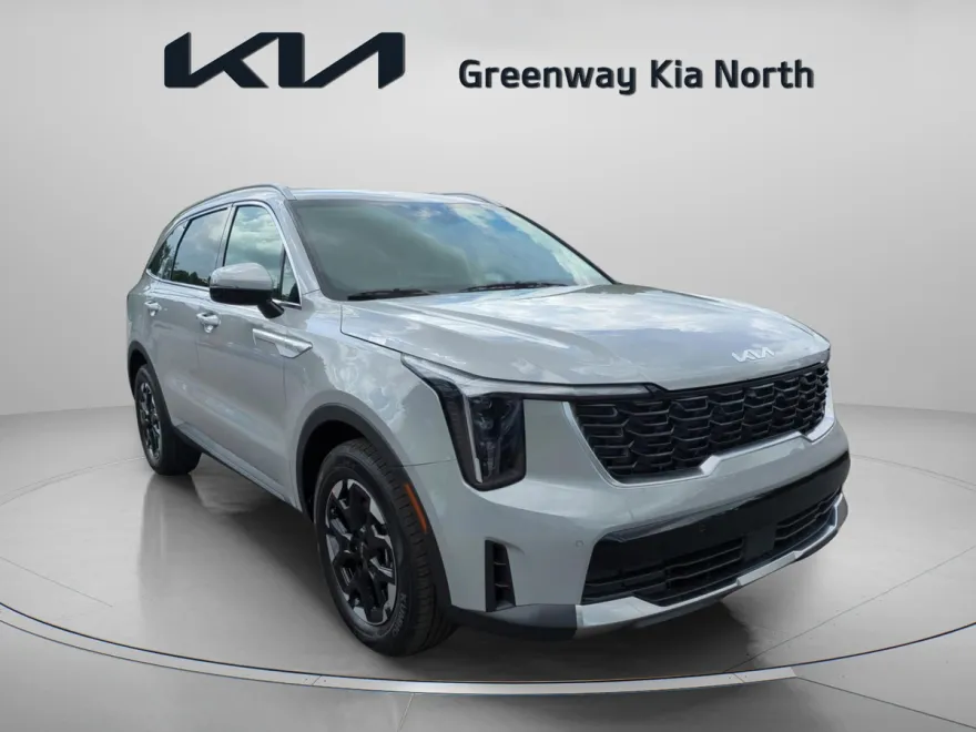 2025 Kia Sorento S photo 1