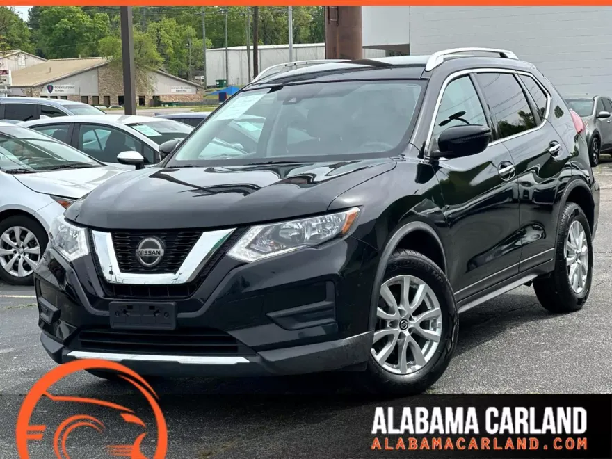 2020 Nissan Rogue SV photo 1