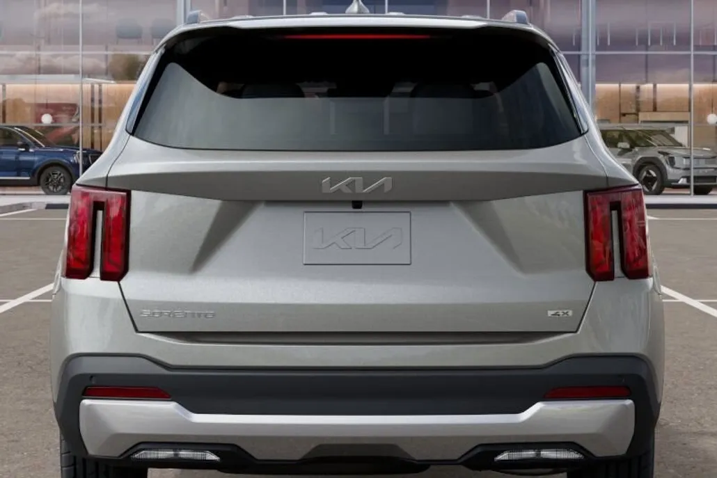 2026 Kia Sorento S photo 1
