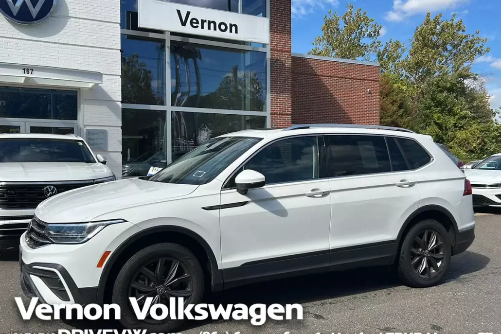 2022 Volkswagen Tiguan SE photo 1
