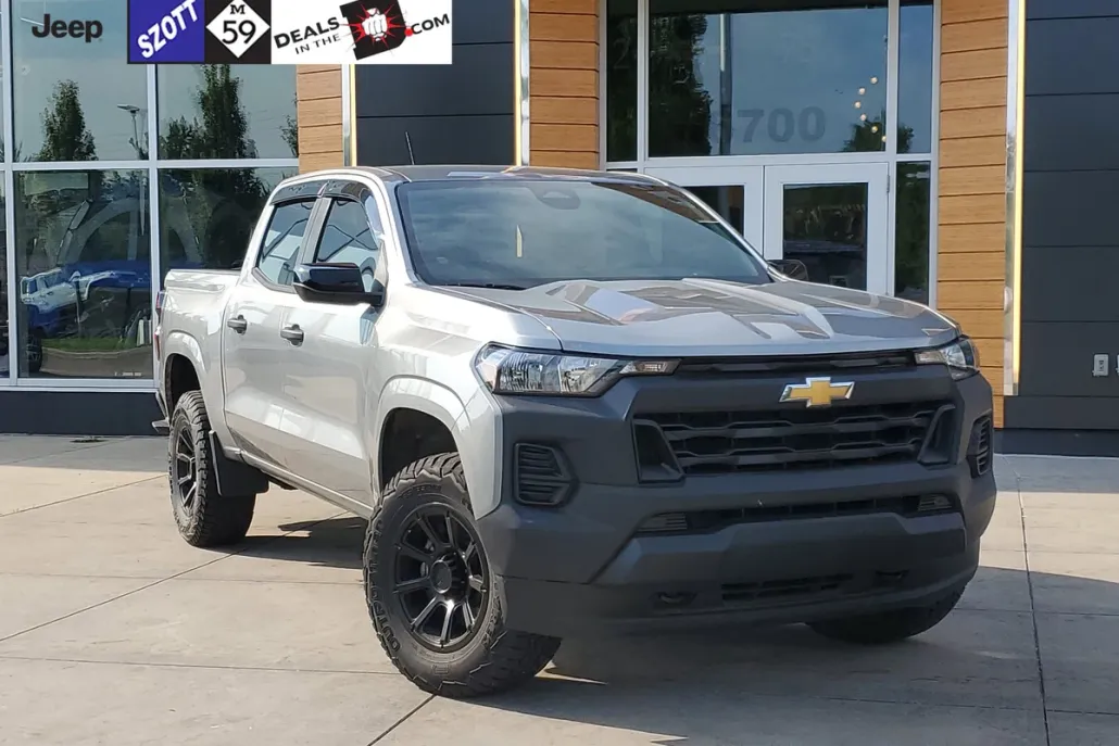 2023 Chevrolet Colorado Work Truck photo 1