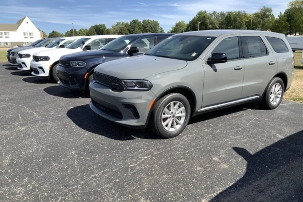 2025 Dodge Durango photo 1