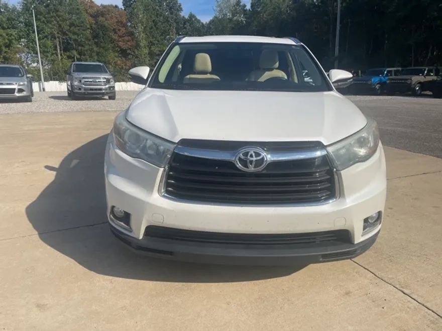 2016 Toyota Highlander Base Hybrid photo 1