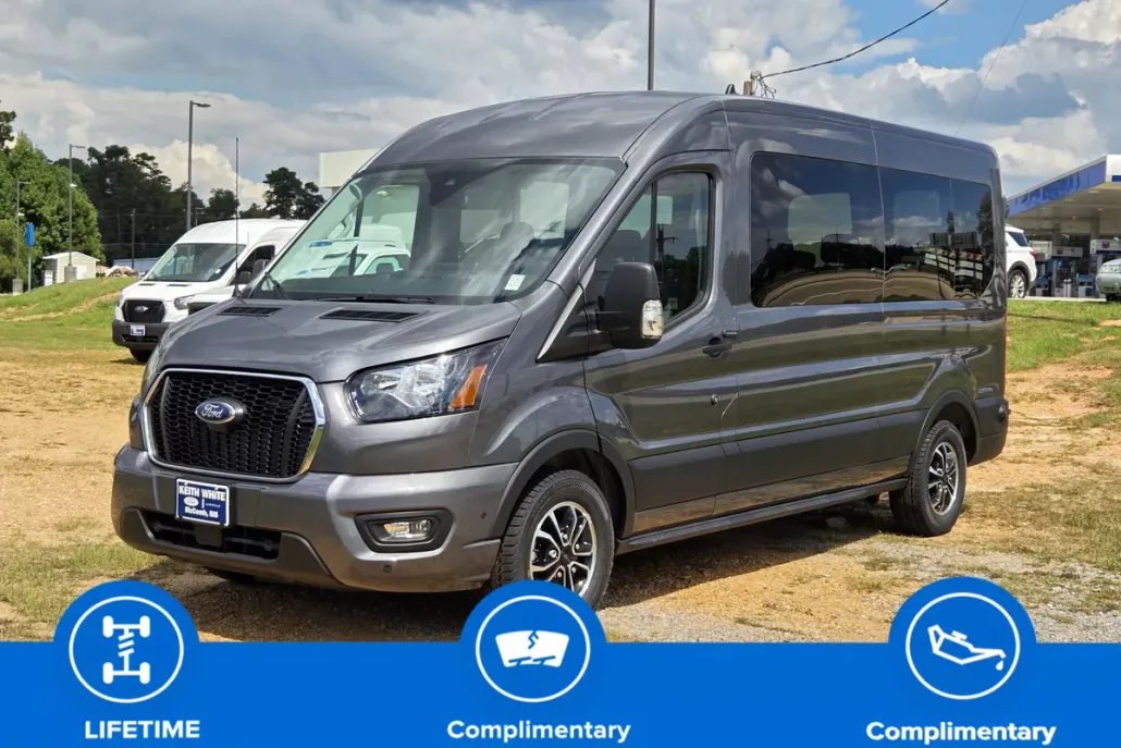 2025 Ford Transit Passenger photo 1
