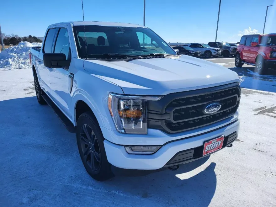 2021 Ford F-150 XLT photo 1