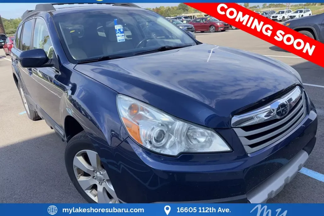 2011 Subaru Outback 2.5i Limited photo 1