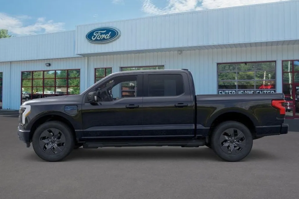 2025 Ford F-150 Lightning photo 1