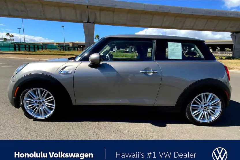 2019 Mini Cooper 2 Door Hardtop Signature photo 1