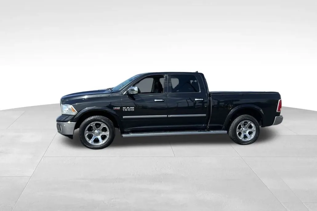 2017 Ram 1500 Laramie photo 1