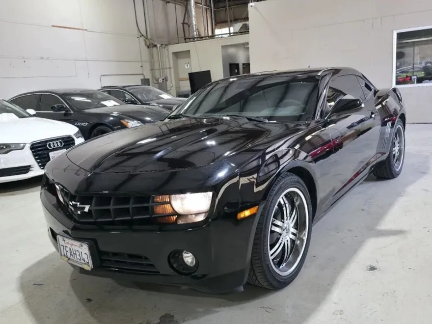 2010 Chevrolet Camaro Coupe photo 1