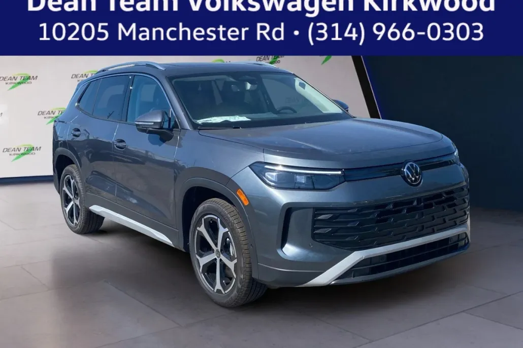 2025 Volkswagen Tiguan SE photo 1