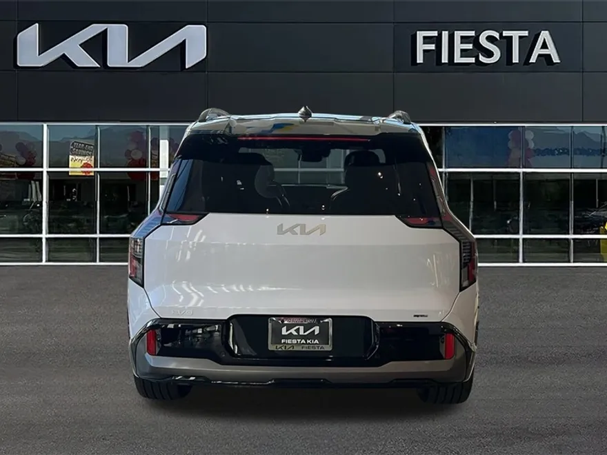 2026 Kia EV9 GT-Line photo 1