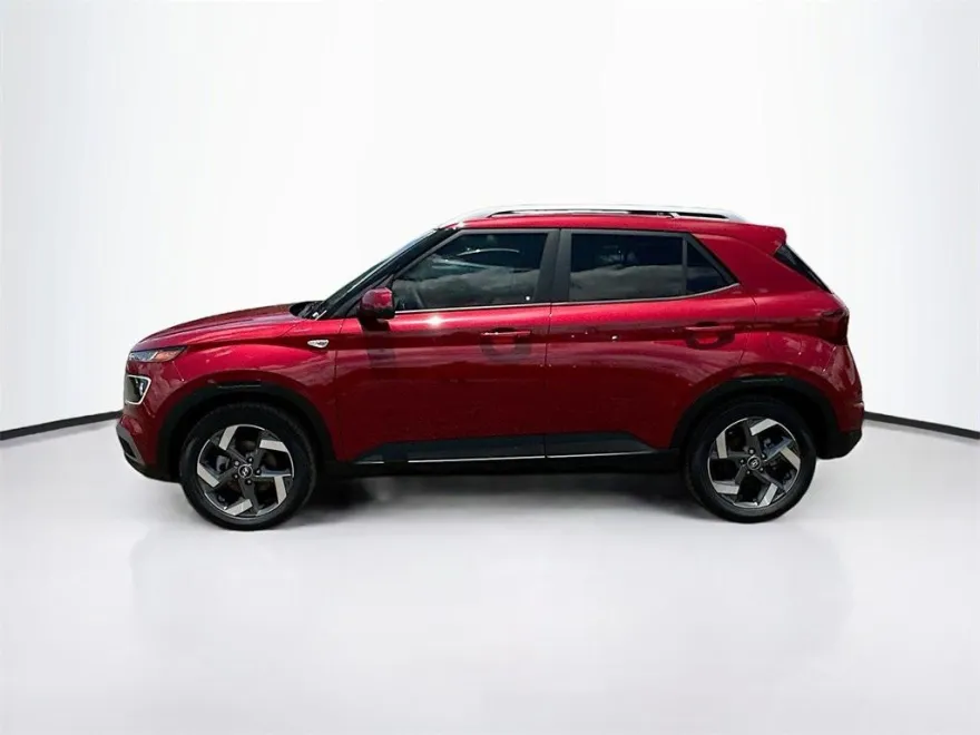 2025 Hyundai Venue Limited photo 1